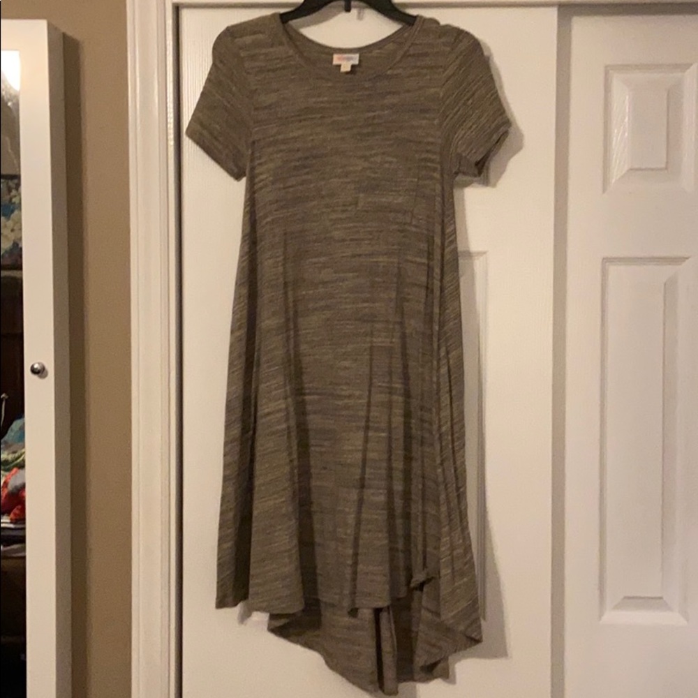 Lularoe Carly dress! Grayish/tan color.